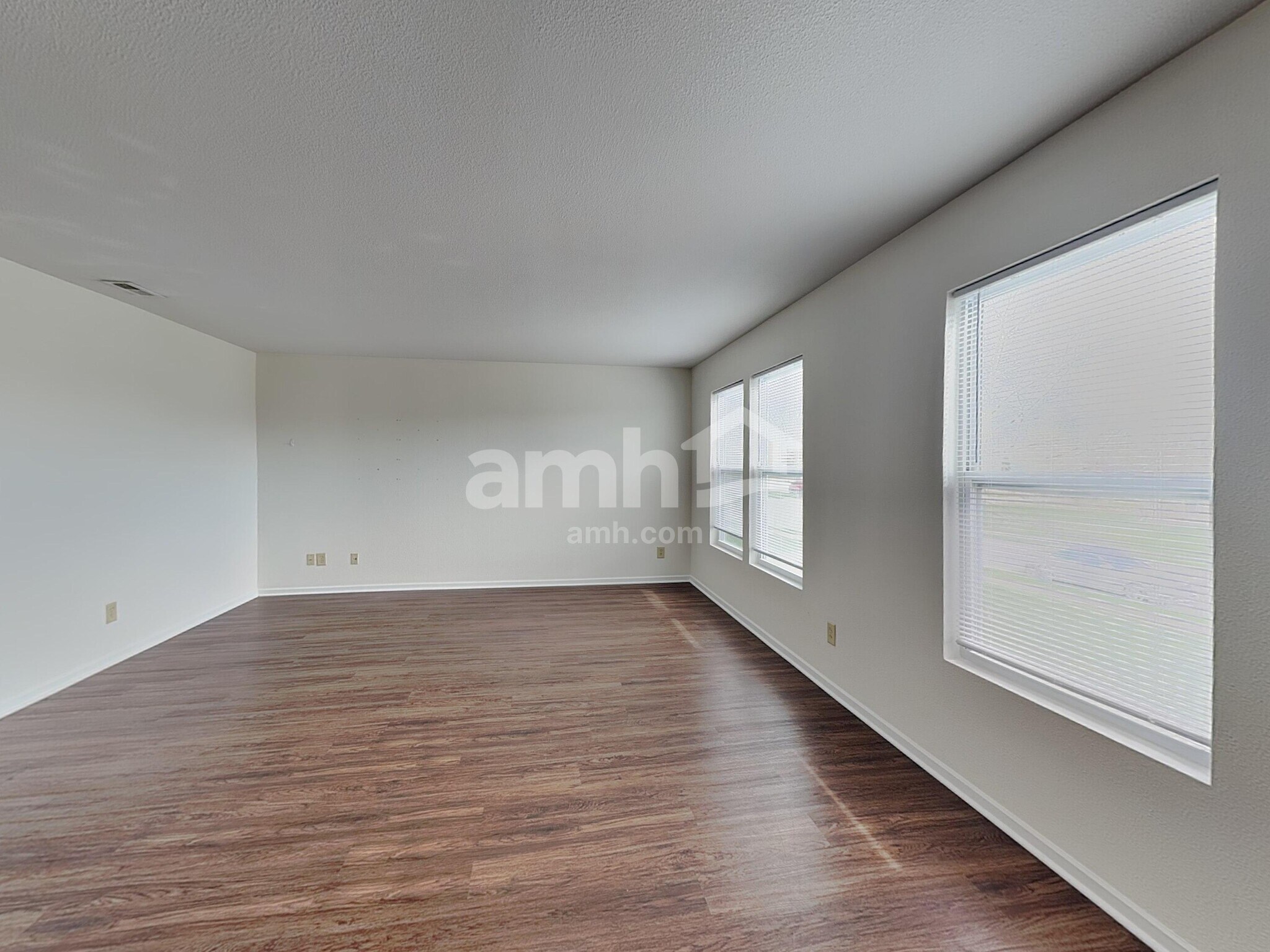 Building Photo - 524 Bridgewater Dr