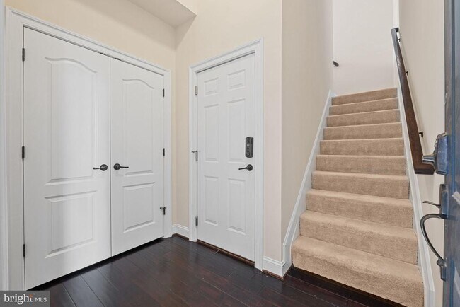 Building Photo - 42612 Hardage Terrace