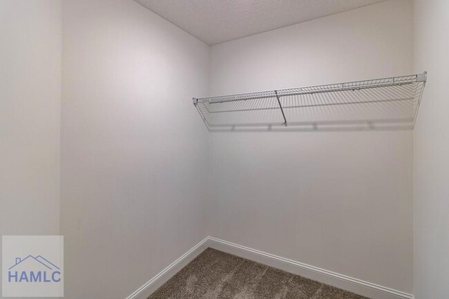 Building Photo - 74 Perlieu Ct
