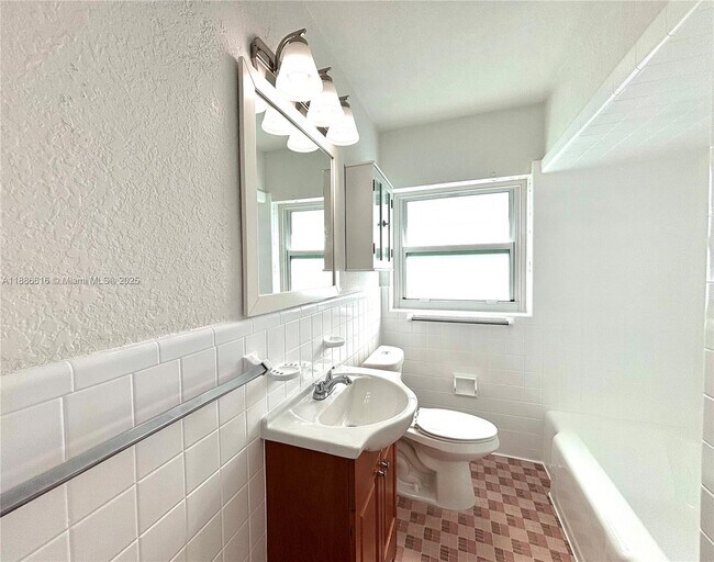 Building Photo - 13101 NW Miami Ct