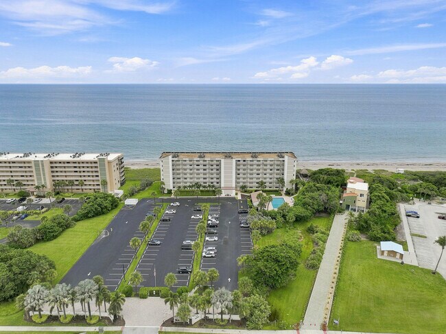 Building Photo - 10310 S Ocean Dr