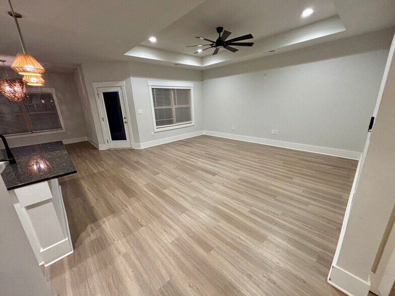 Building Photo - 9133 Monteagle Blvd SE