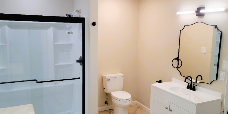 Building Photo - 1542 E Perry St