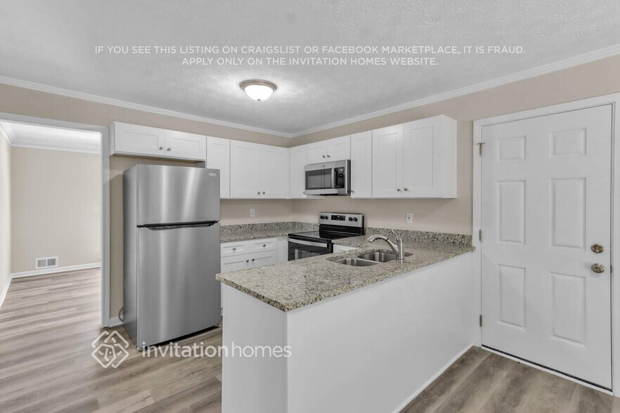 Building Photo - 460 Glendale Ct SW