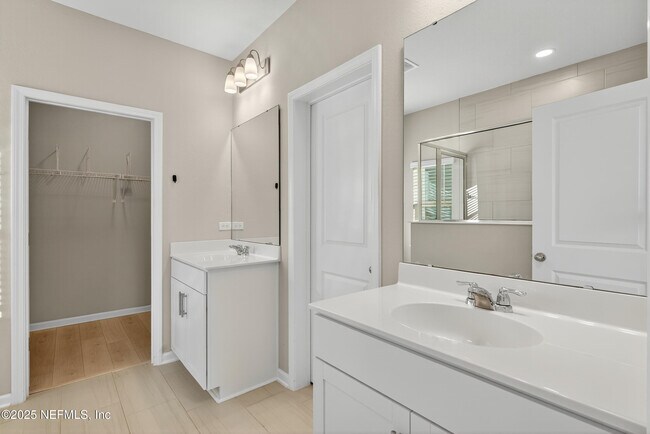 Building Photo - 75598 Blackbird Dr