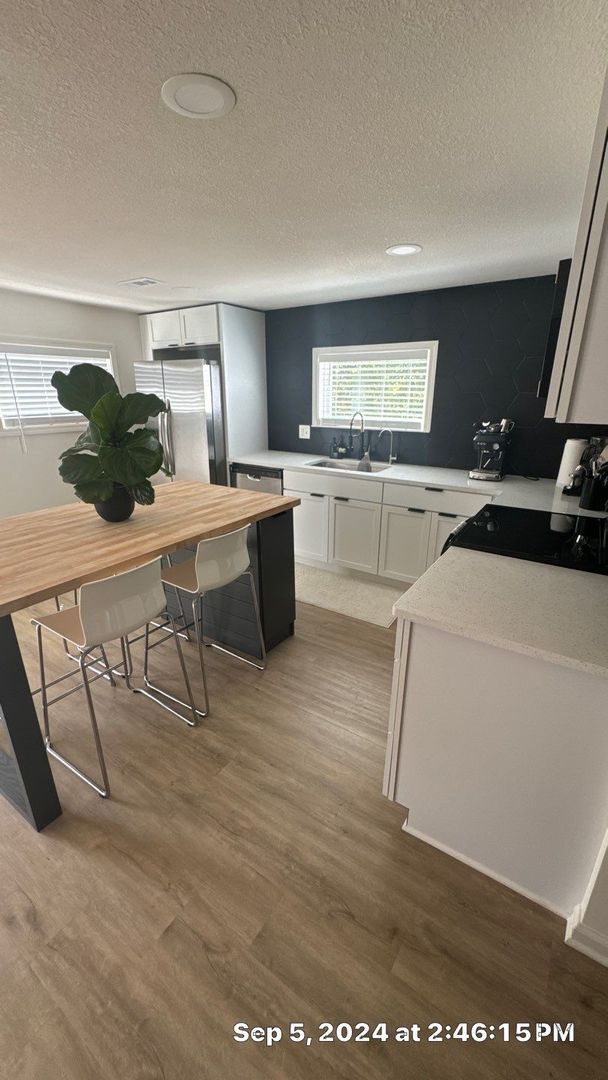 Building Photo - Fully Furnished home in Lee's Summit!