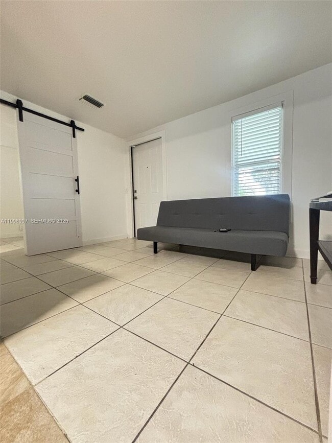 Building Photo - 719 Glenn Pkwy