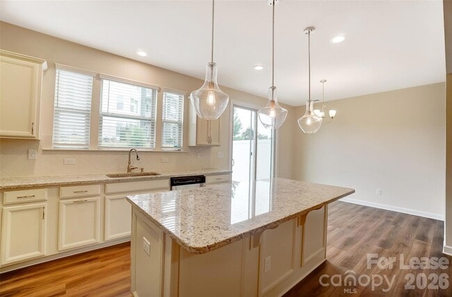 Building Photo - 5822 Clan MacLaine Dr