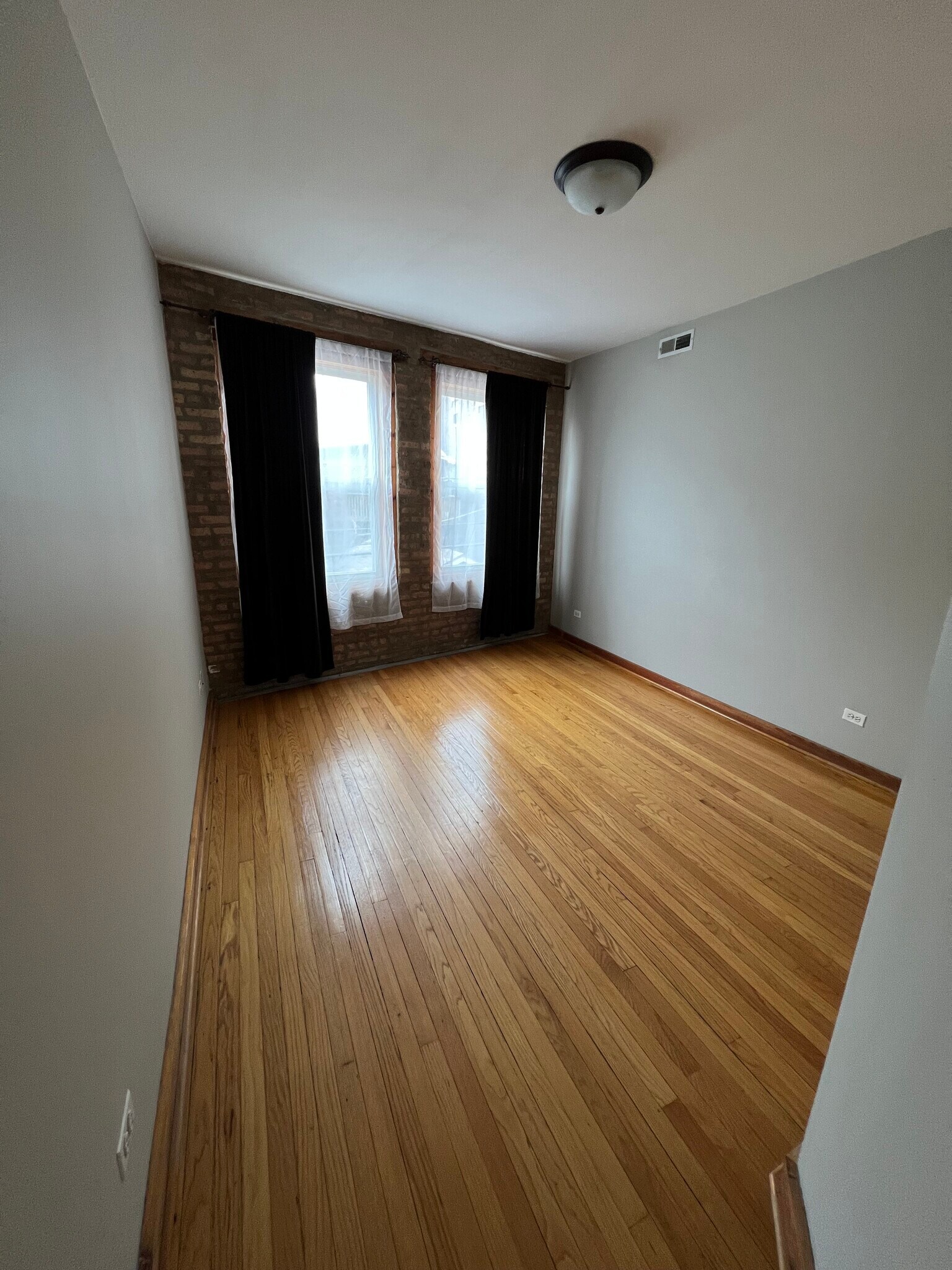 Main Bedroom - 1636 W Columbia Ave