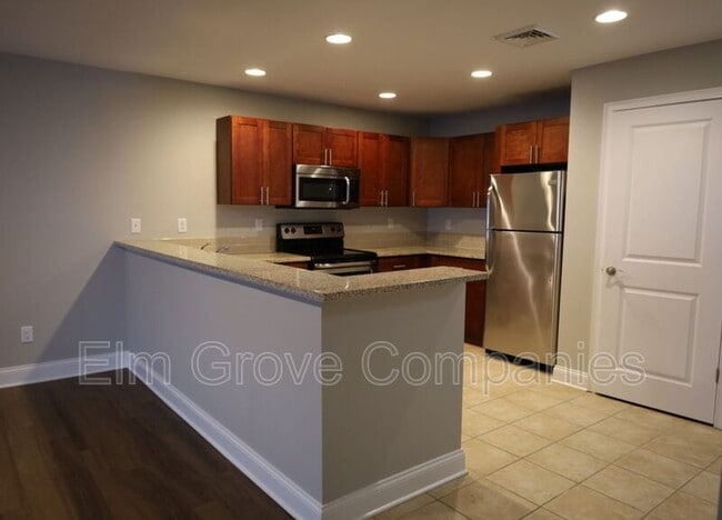 Building Photo - 12 Stoneledge Dr