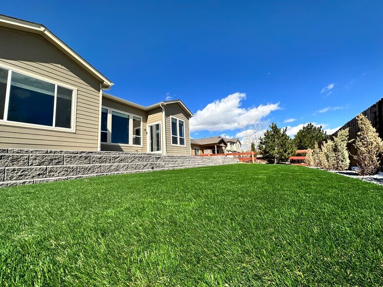 Building Photo - 17451 Leisure Lake Dr