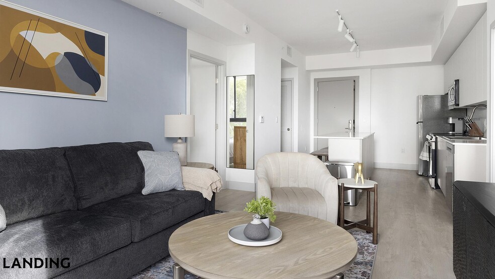 Building Photo - 1155 NE 126th St