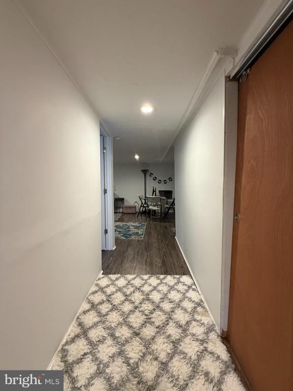 Building Photo - 410 N 5th Ave