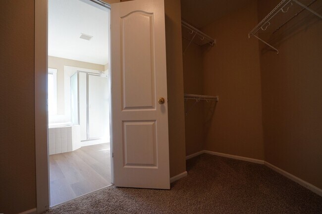 Building Photo - 10536 Unity Pkwy