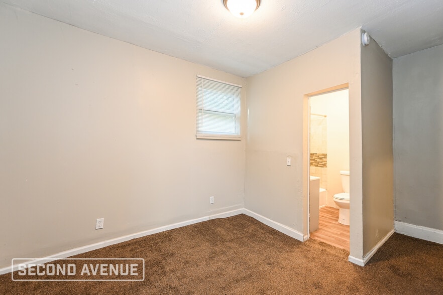 Building Photo - 3859 Vine St