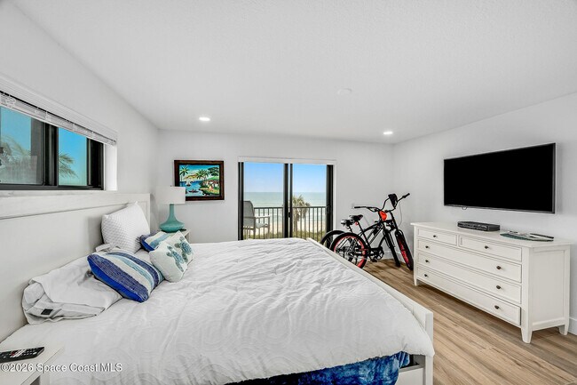 Building Photo - 1465 Jimmy Buffett Mem Hwy