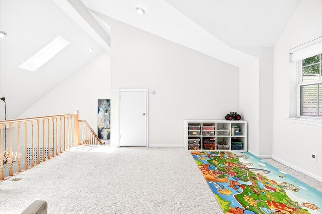 Building Photo - 3 Deertree Ln