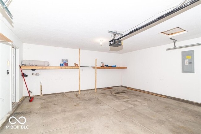 Building Photo - 11817 Shady Meadow Pl
