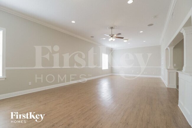 Building Photo - 2606 Palmer Ave SE