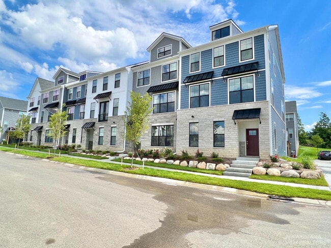 Building Photo - 2875 Rayfield Ave