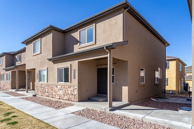 Primary Photo - Unveiling Luxury Living: Townhomes with Ma...