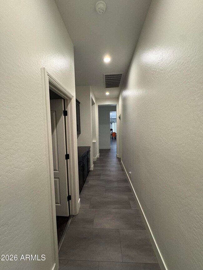 Building Photo - 39620 N Majesty Ct