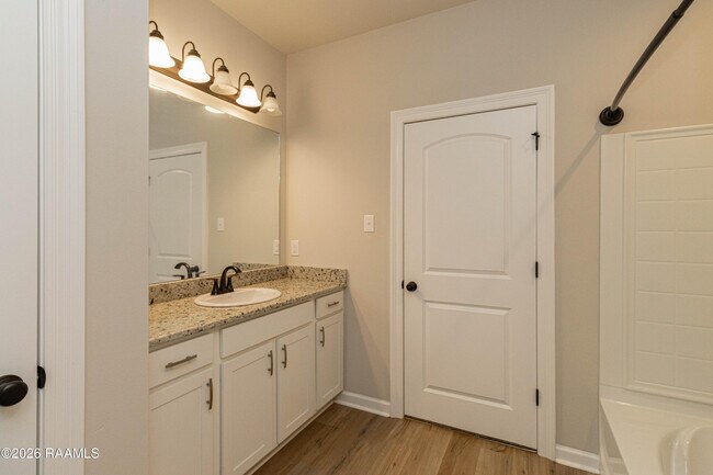 Building Photo - 303 Tall Meadows Ln