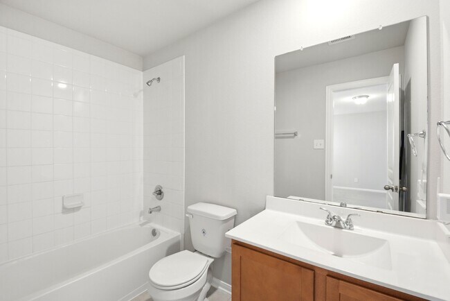 Building Photo - 16203 Centennial Light Dr
