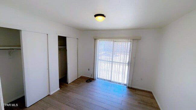 Building Photo - 11516 Jim Ferriell Dr