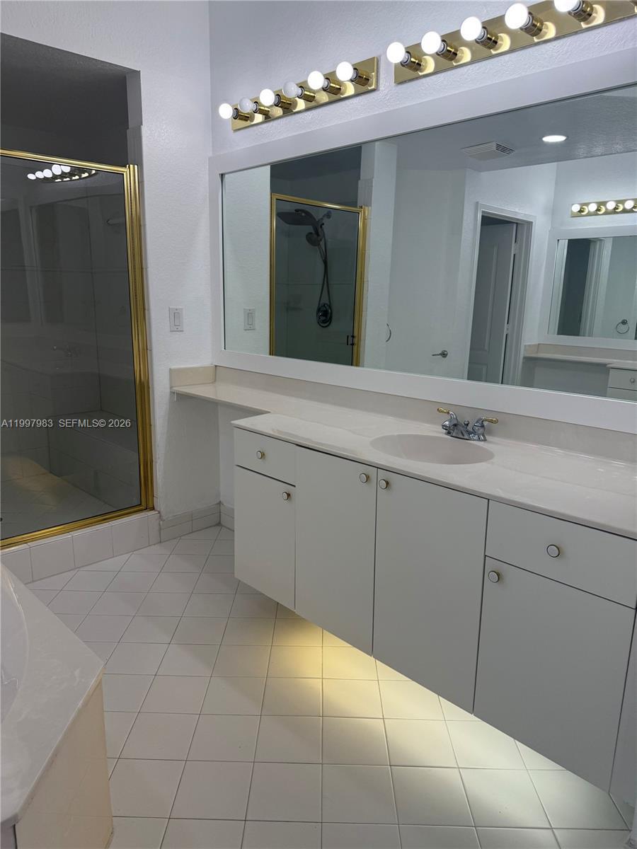 Building Photo - 10720 NW 66th St