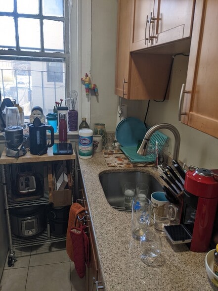 Building Photo - 309 Allston St