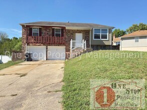 Building Photo - Beautiful 3 Bedroom 2 Bathroom Home in Blu...