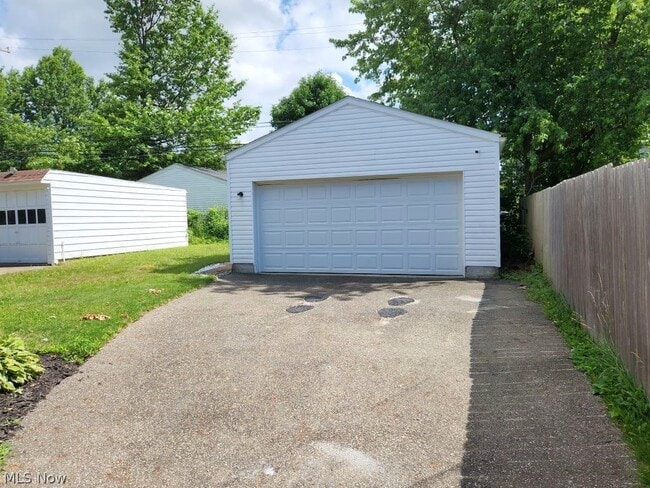 Building Photo - 4102 Verona Rd