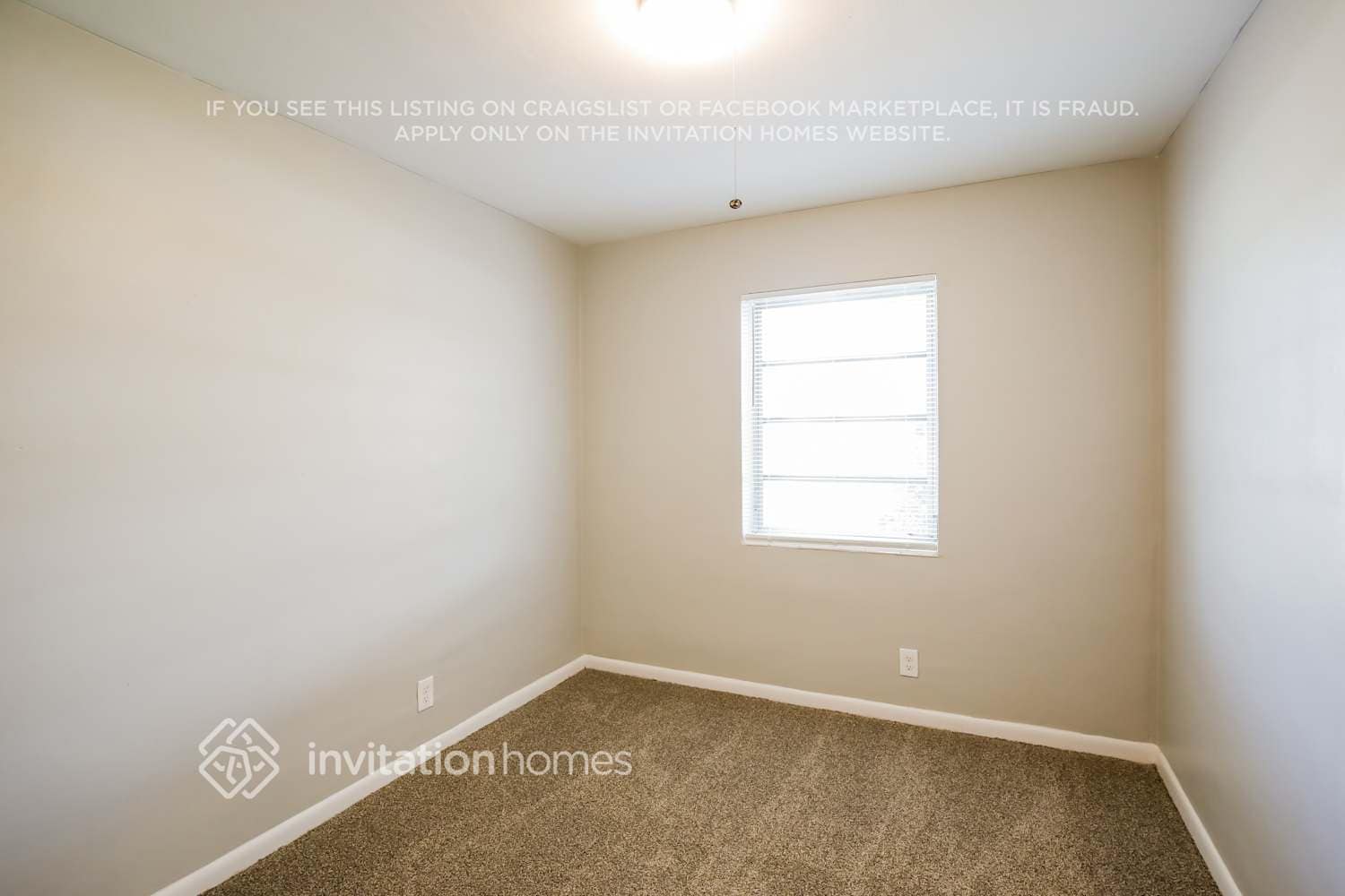 Building Photo - 6338 NW 24th Ct