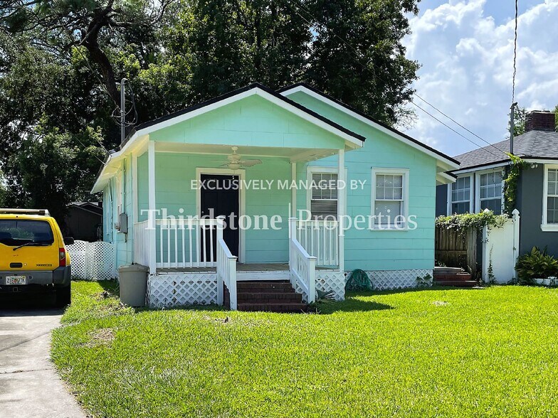 Building Photo - 4528 Polaris St