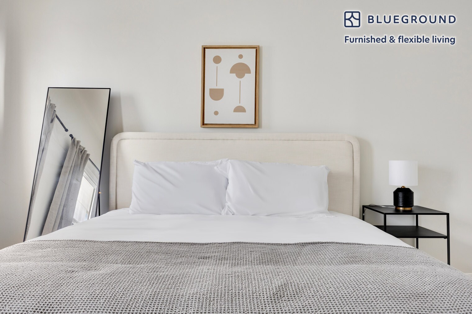 Building Photo - 135 S Reeves Dr