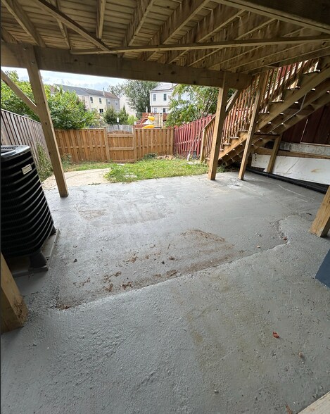 Patio + Yard - 510 Carousel Ct