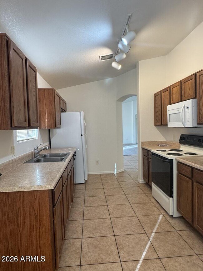 Building Photo - 1501 Silverado Dr