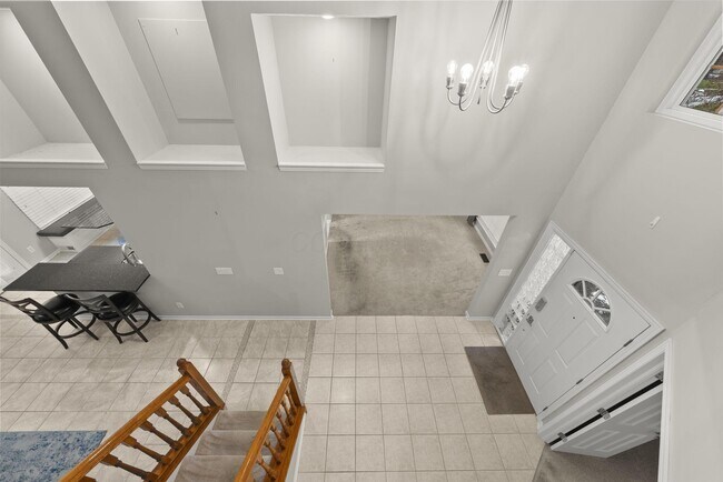 Building Photo - 397 Abbotsbury Dr