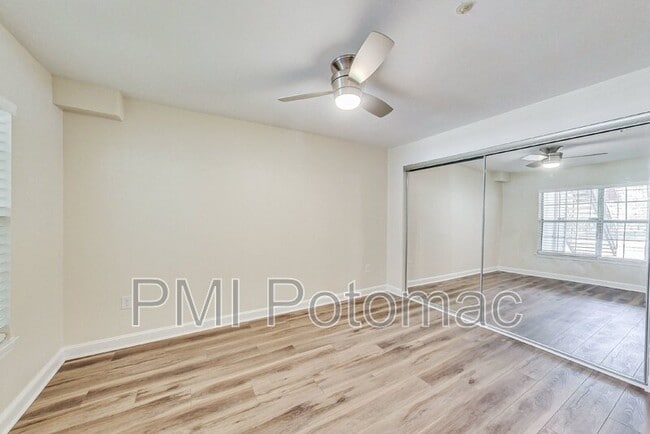 Building Photo - 10301 Westridge Dr
