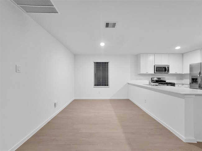 Building Photo - 21638 Cottonwood Mdws Trl