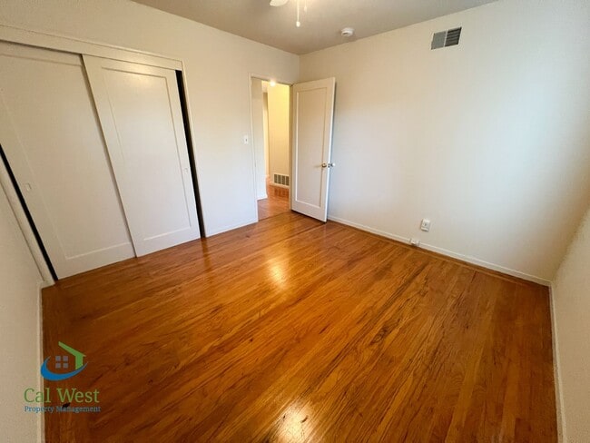 Building Photo - 467 Novato Ave