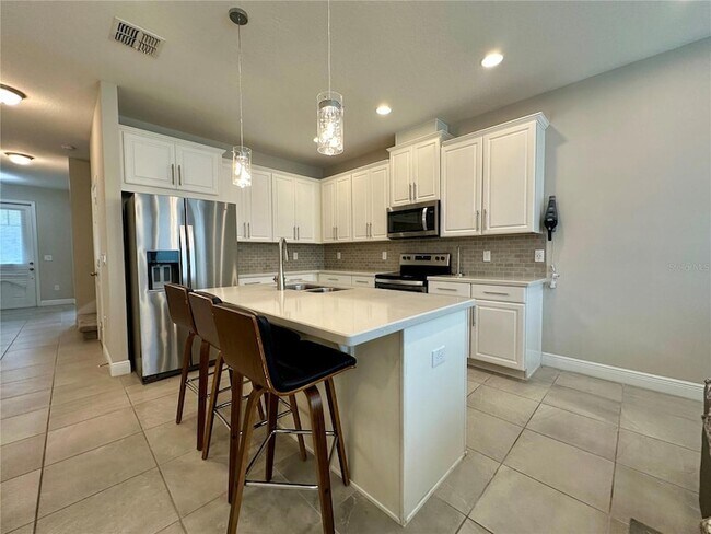 Building Photo - 15845 Marina Bay Dr