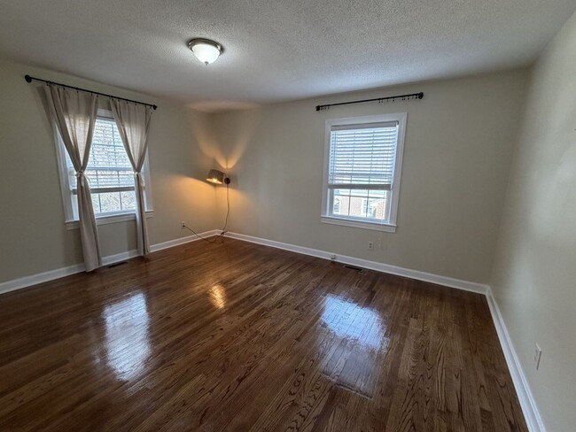 Building Photo - RENTAL HOME 3BD/2.5BTH