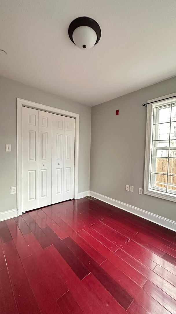 Building Photo - 1402 Willington St