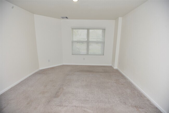 Building Photo - 18715 Cepagatti Dr