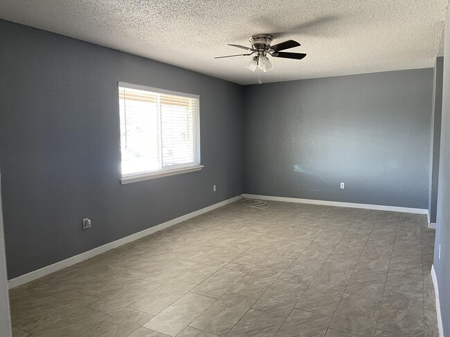 Building Photo - 8137 Staghorn Dr