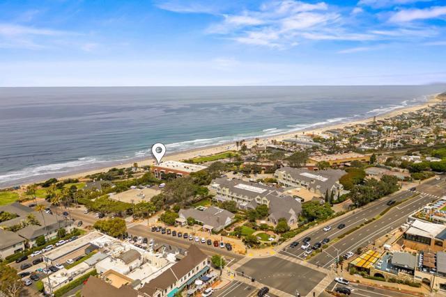Building Photo - 1552 Camino Del Mar