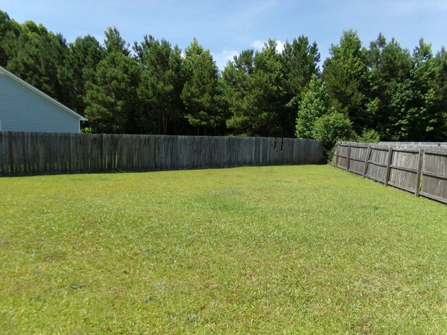 Building Photo - Charming Home in Havelock