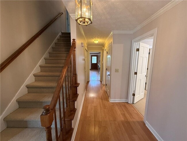 Building Photo - 3209 Henderson Walk